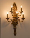 Applique murale en bronze à cinq lumières – Style château