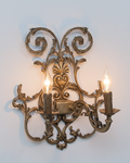 Applique murale baroque en bronze à deux lumières – Arabesques dorées