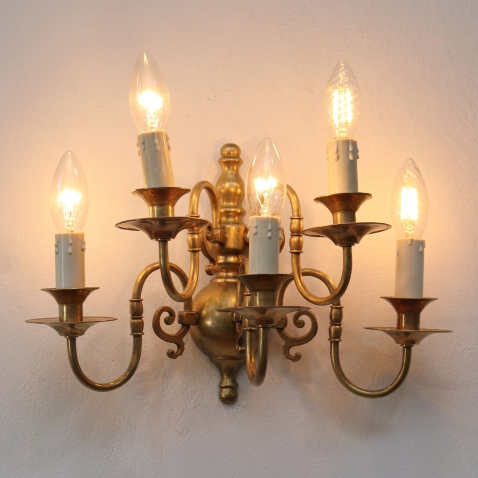 Applique murale en bronze à cinq lumières style chandelier